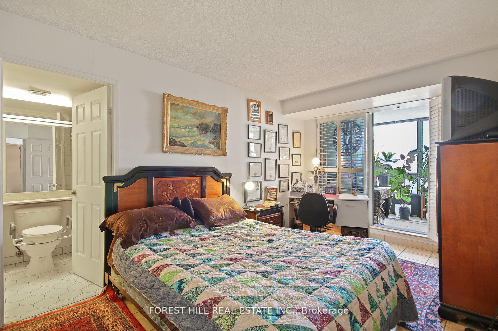 130 Carlton Street 1101