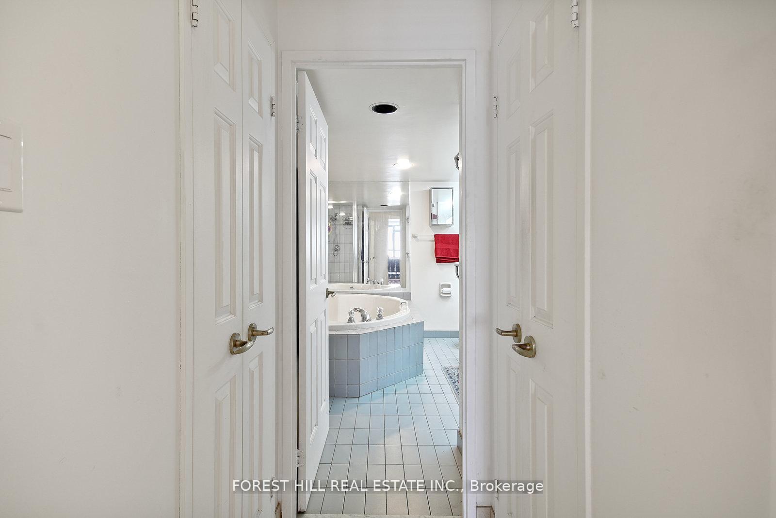 130 Carlton Street 1101