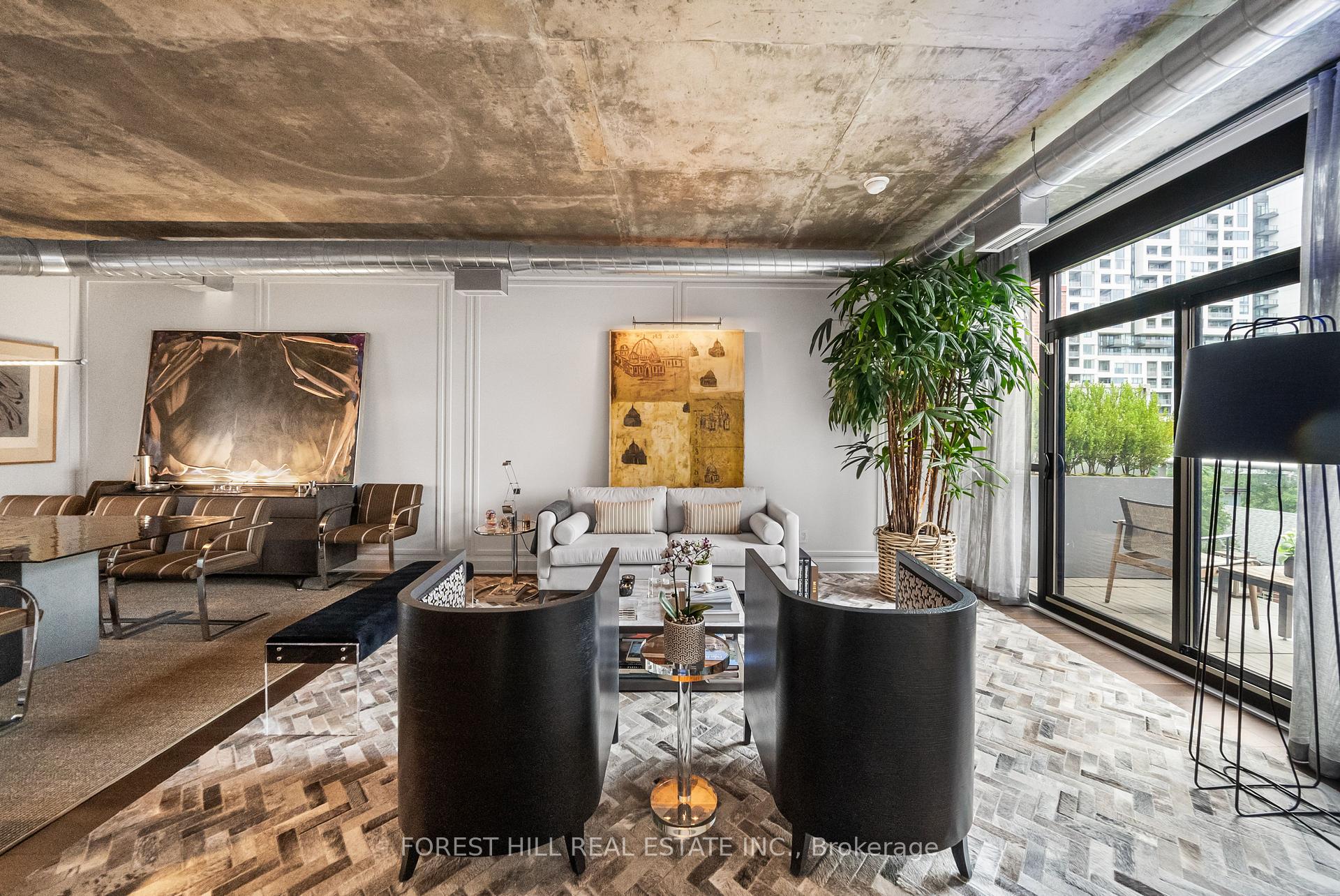 62 Niagara Street 519