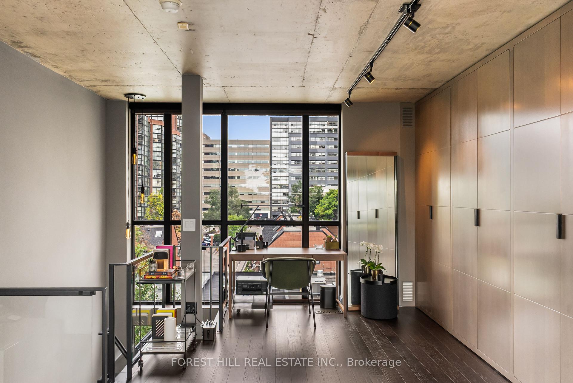 62 Niagara Street 519