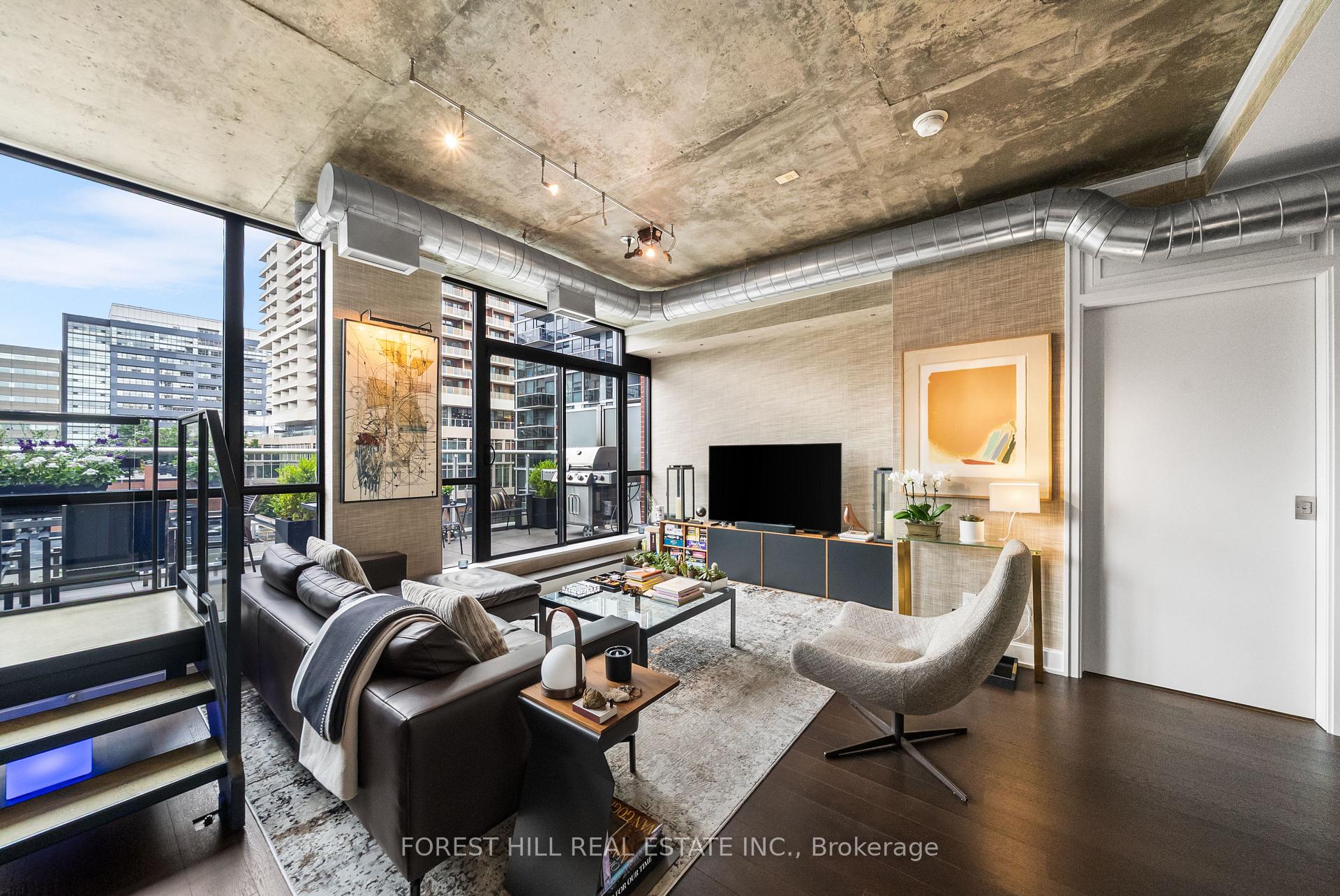 62 Niagara Street 519