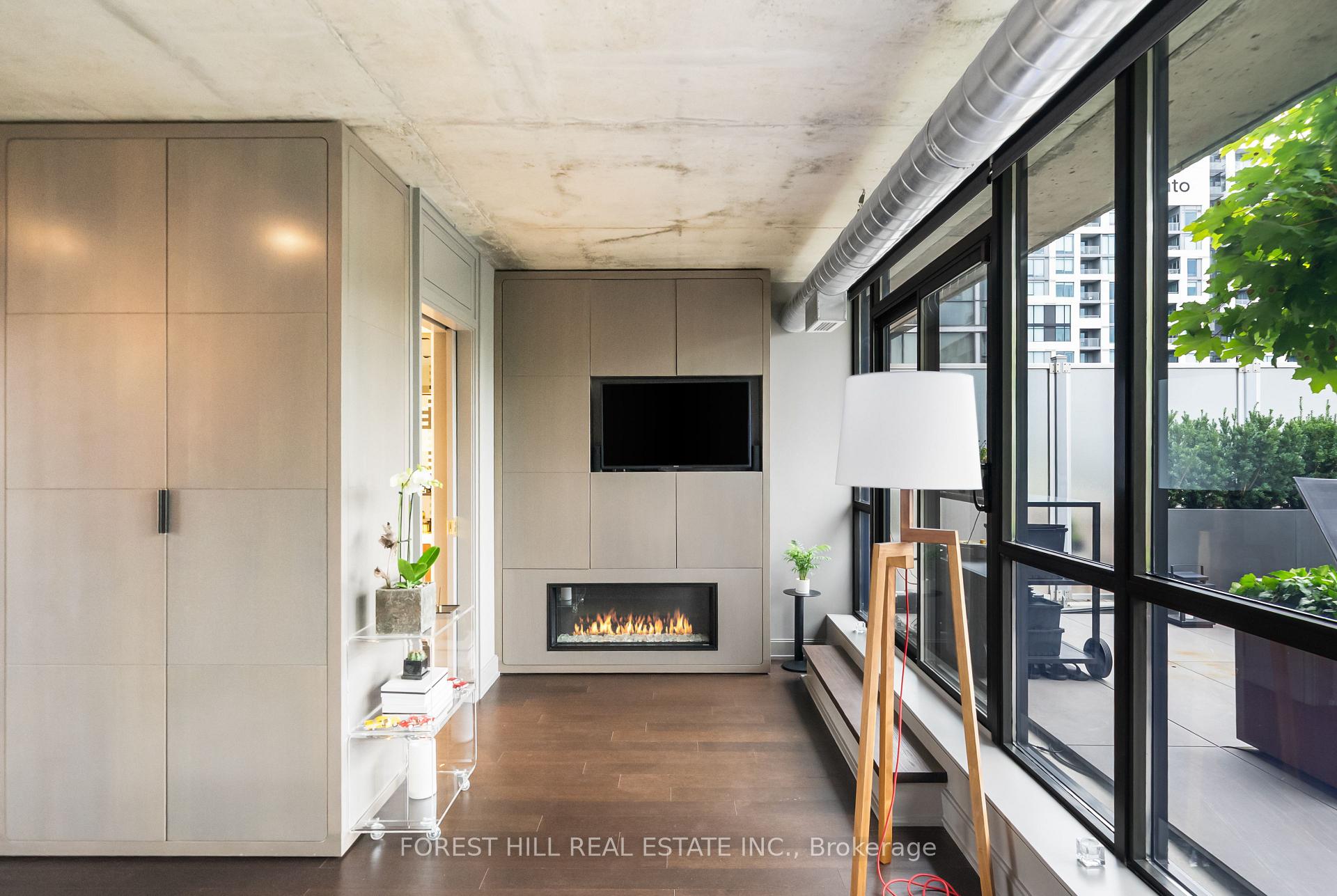 62 Niagara Street 519