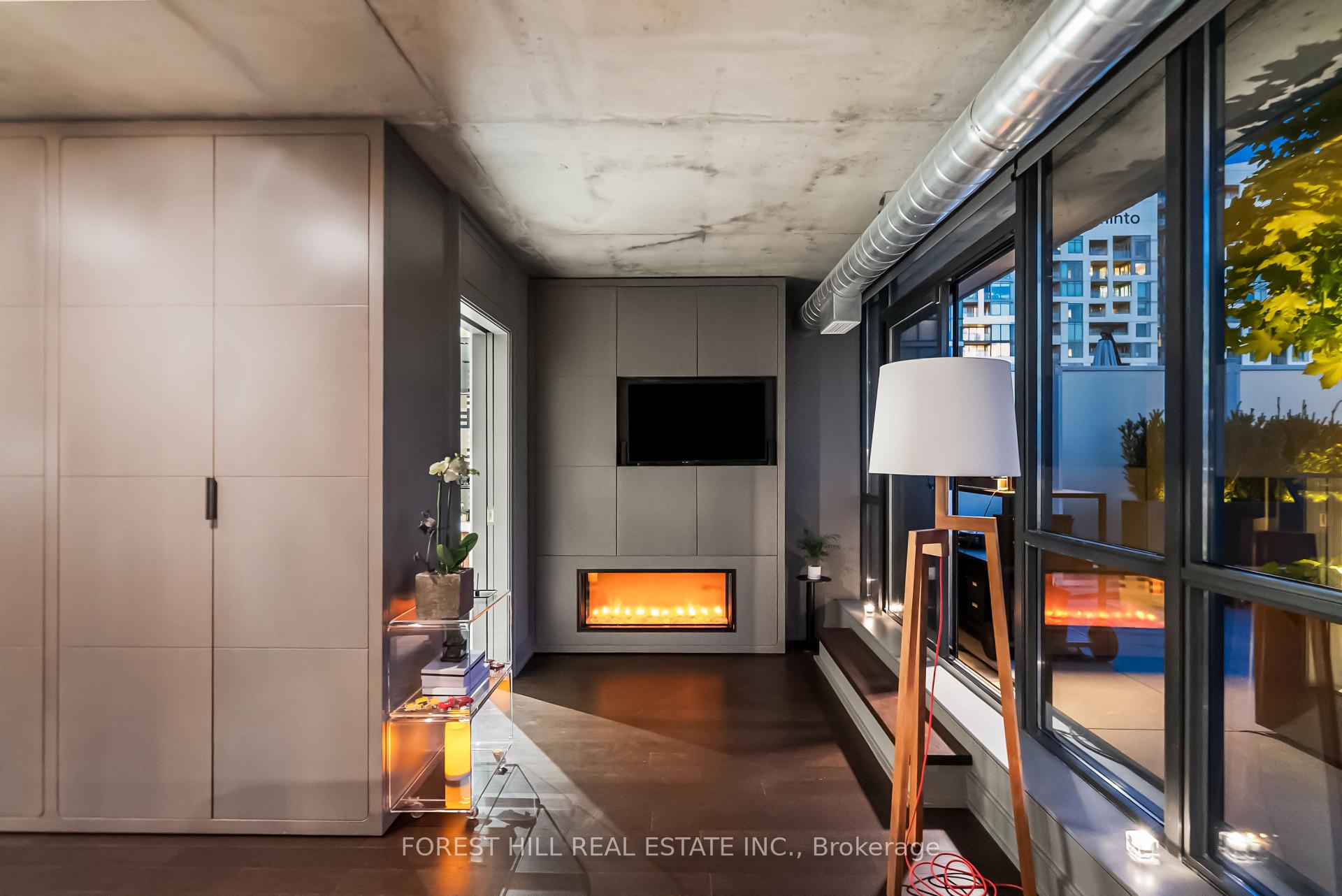 62 Niagara Street 519