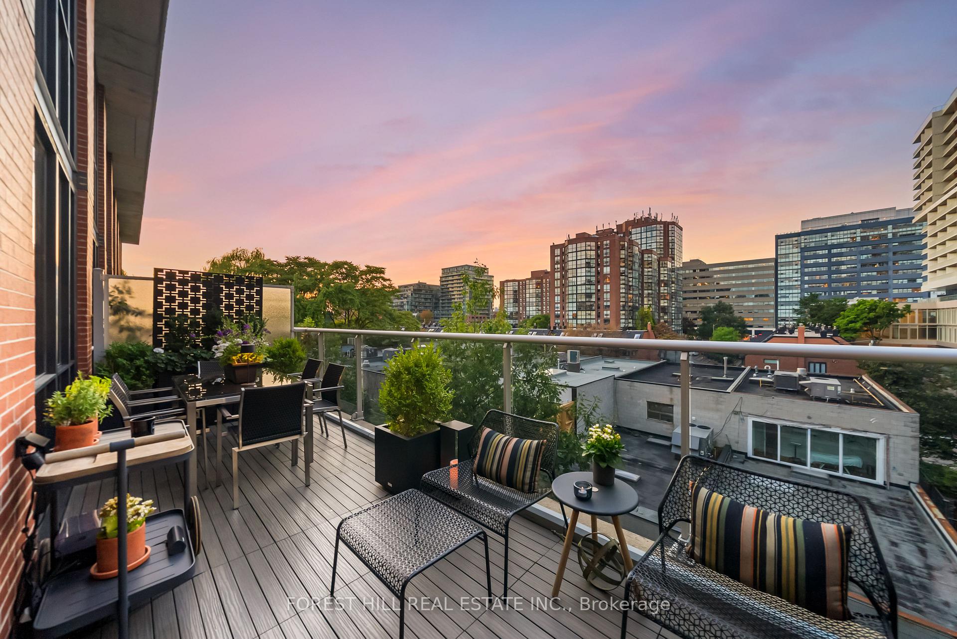 62 Niagara Street 519