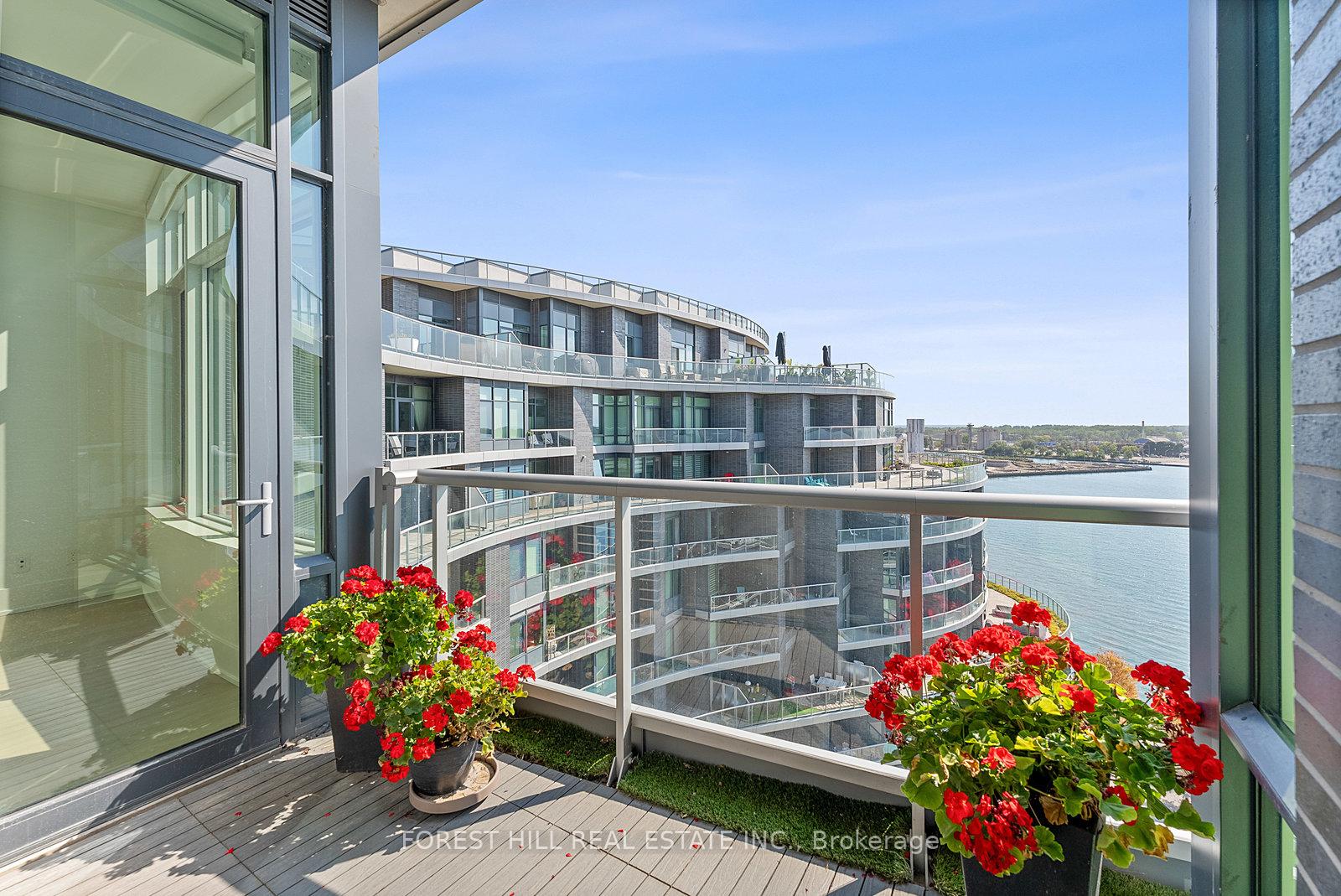 1 Edgewater Drive SPH #07