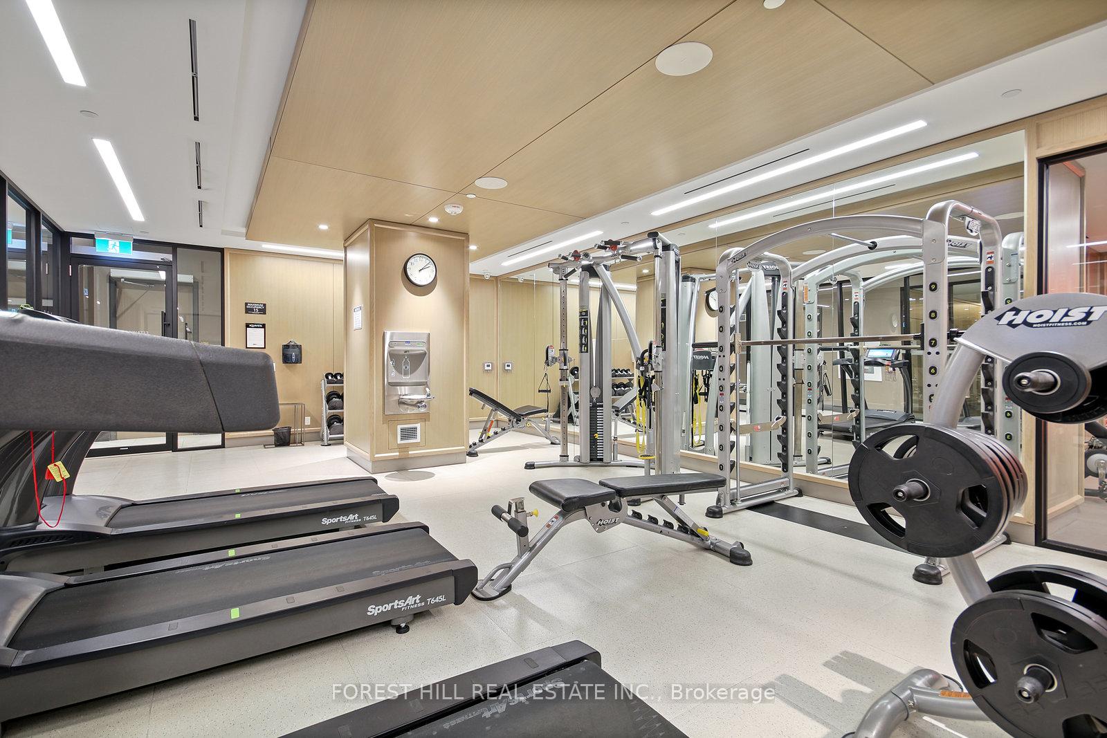 1 Edgewater Drive SPH #07