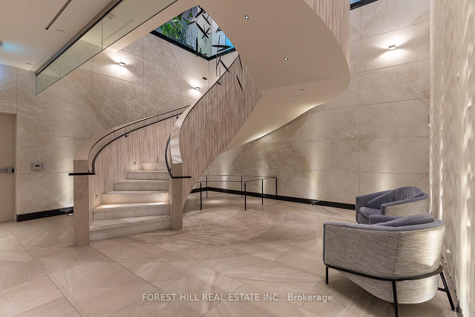 1 Edgewater Drive SPH #07