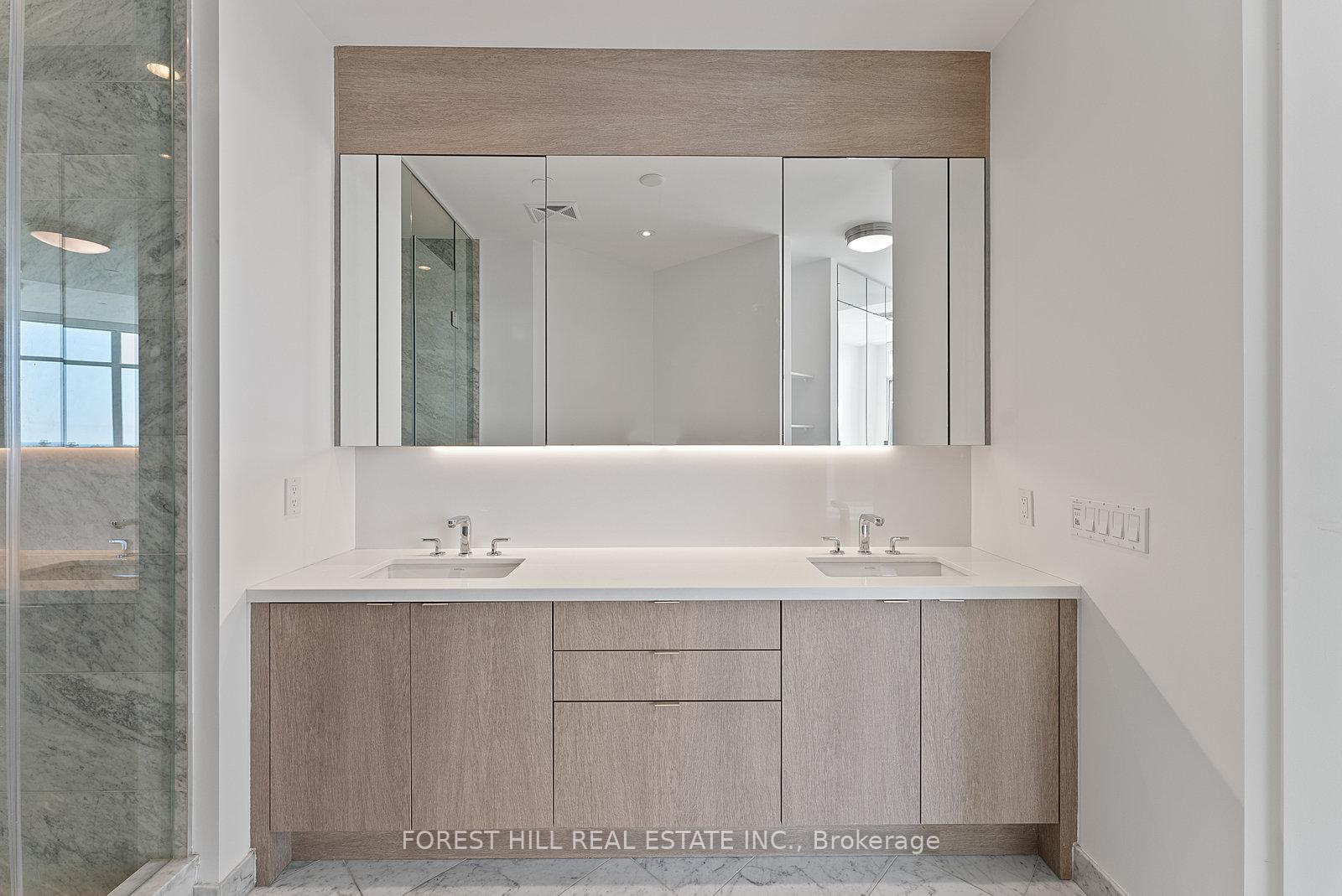 1 Edgewater Drive SPH #07