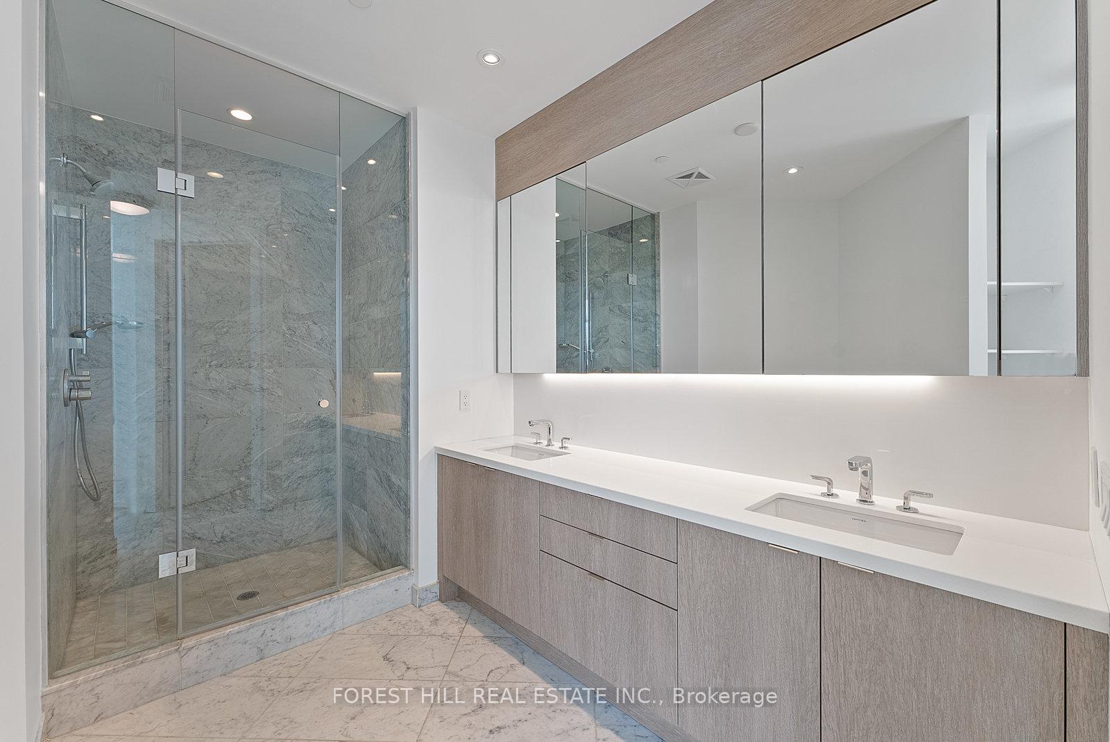 1 Edgewater Drive SPH #07