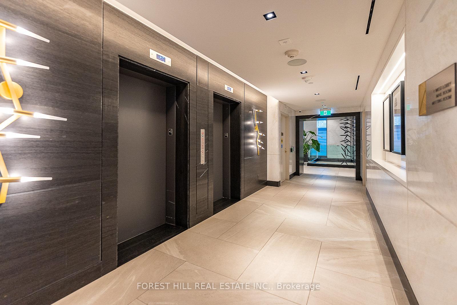 1 Edgewater Drive SPH #07