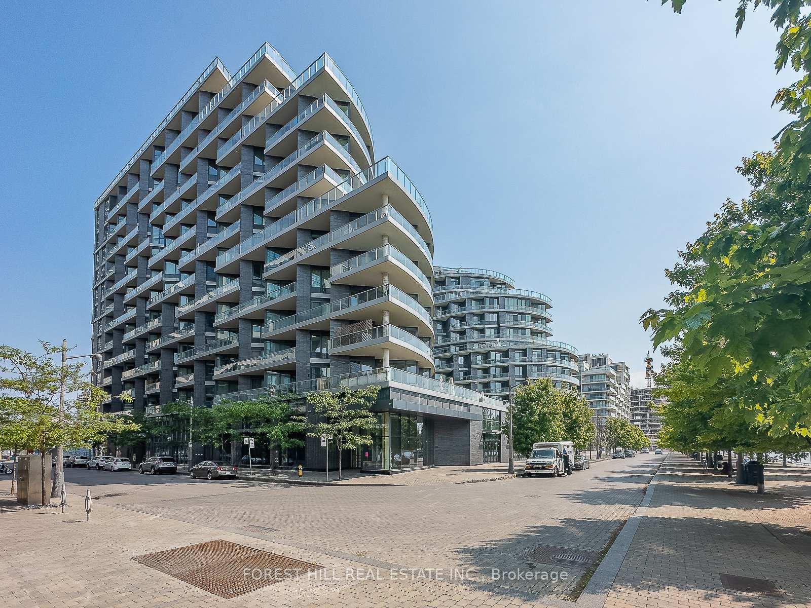 1 Edgewater Drive SPH #07