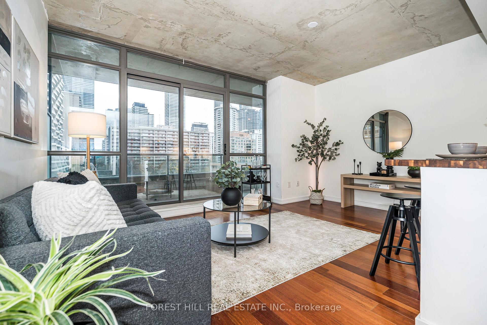 281 Mutual Street 605