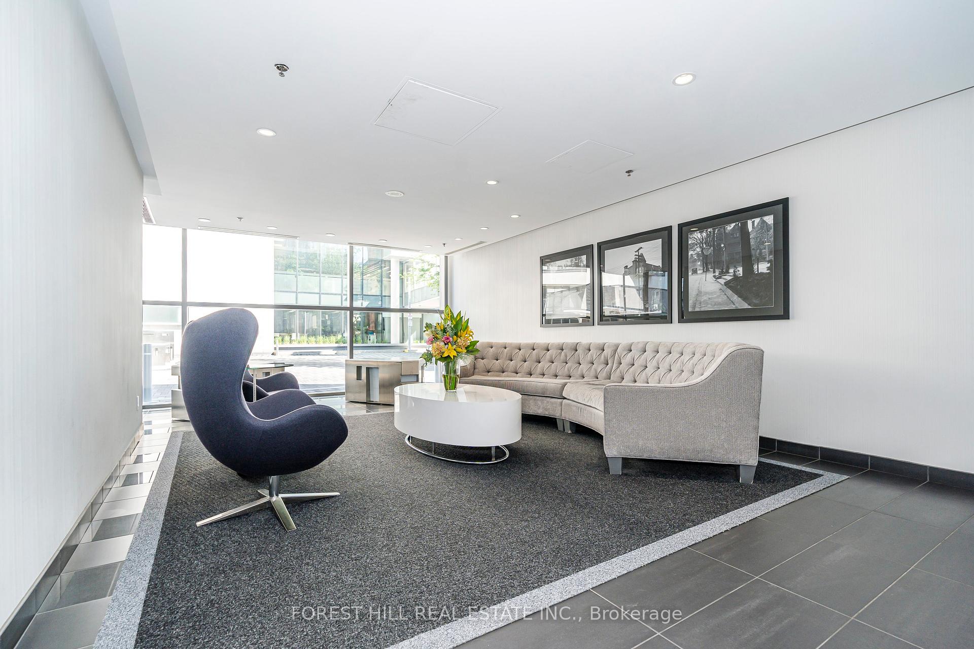 281 Mutual Street 605