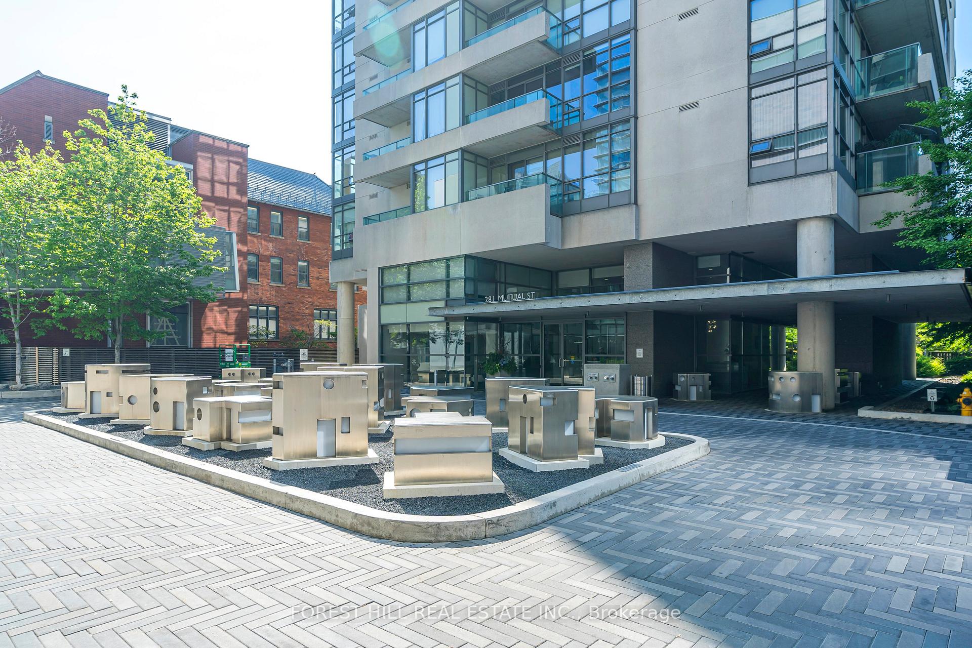 281 Mutual Street 605