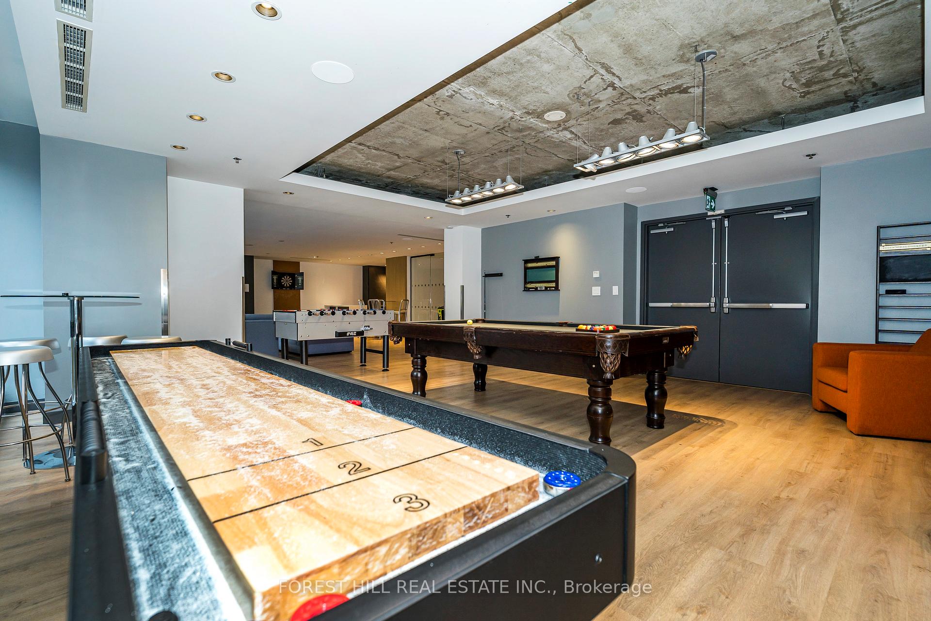 281 Mutual Street 605