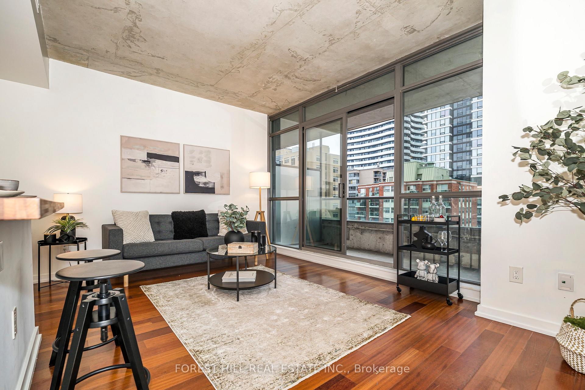 281 Mutual Street 605