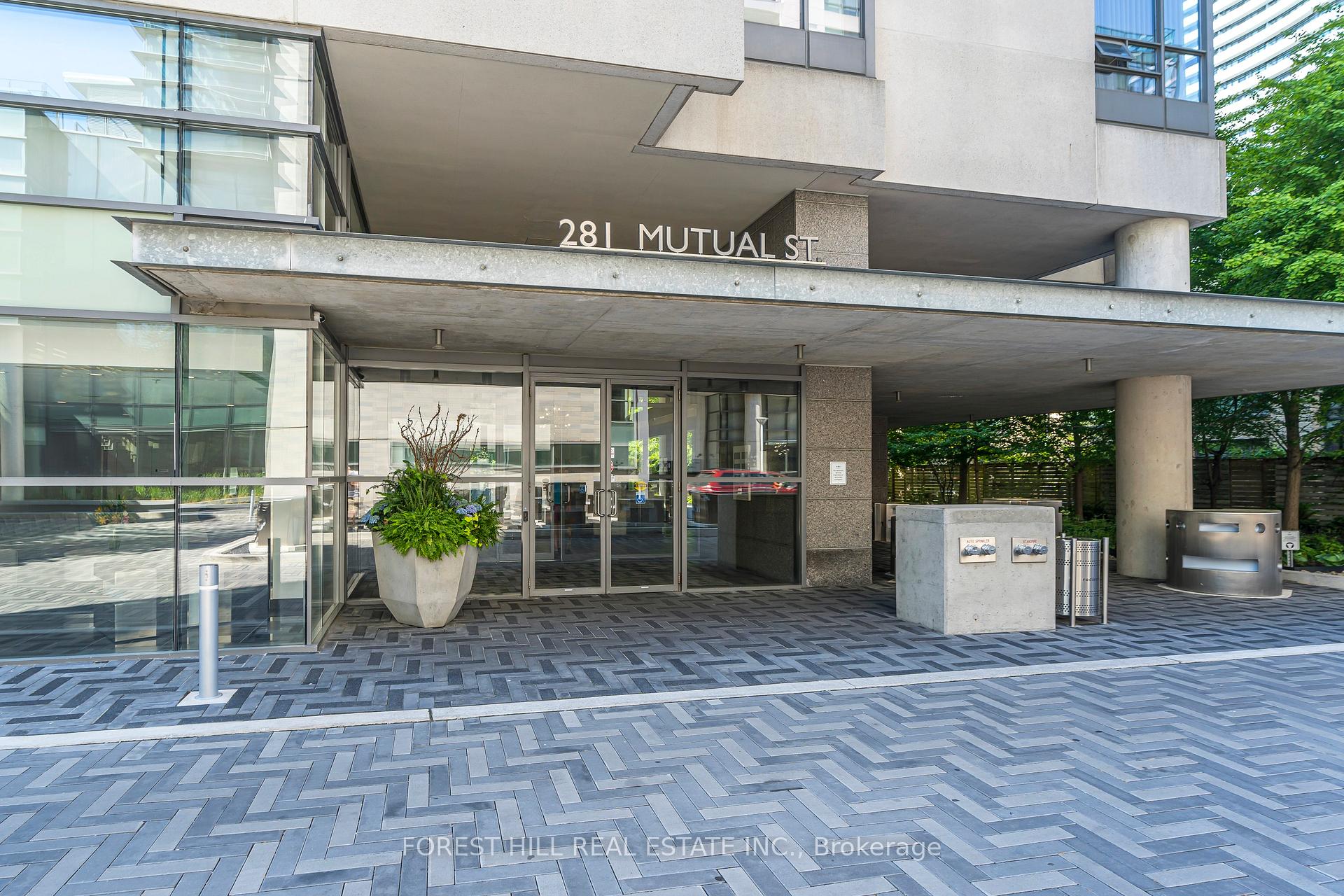 281 Mutual Street 605