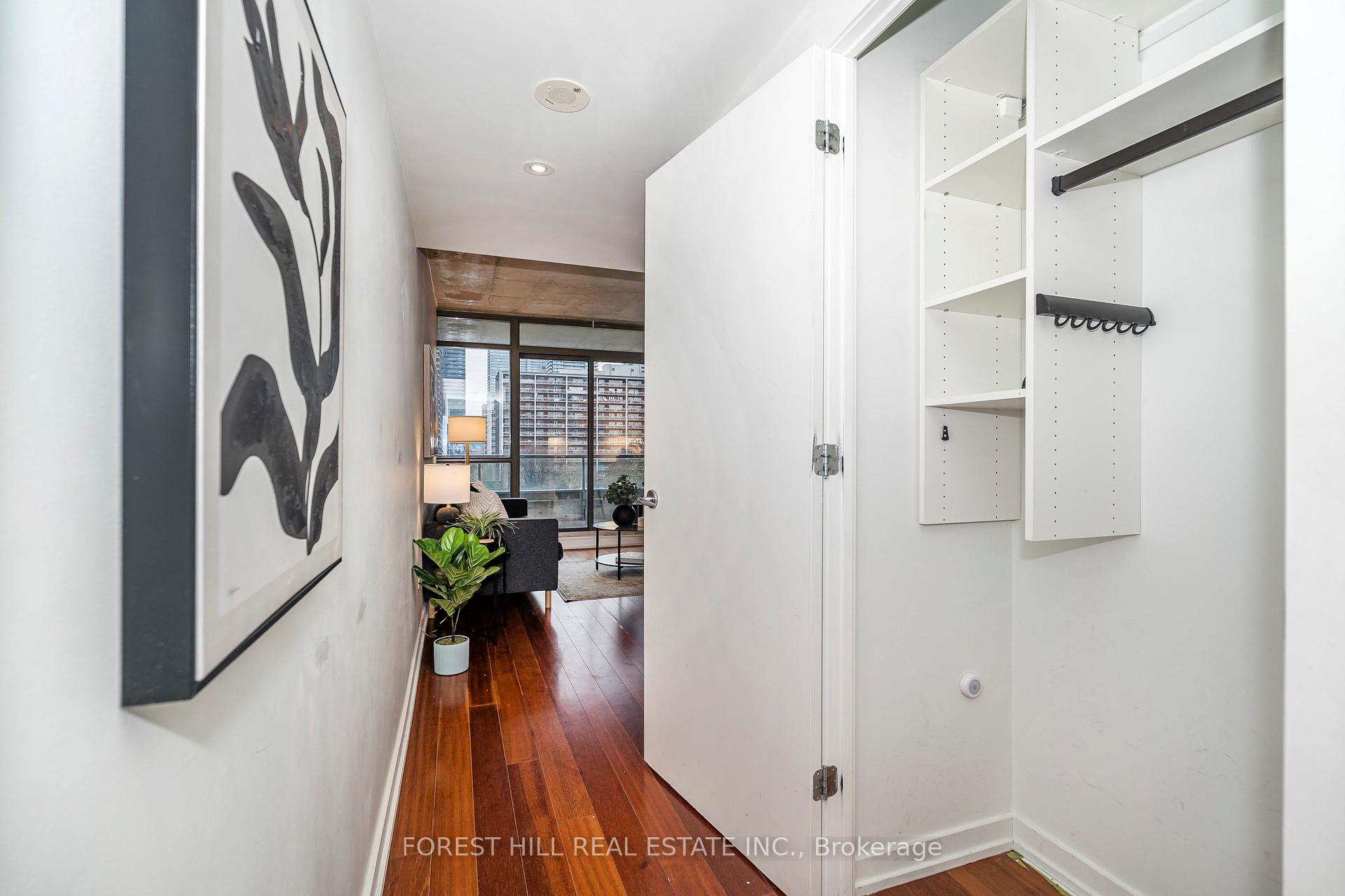 281 Mutual Street 605