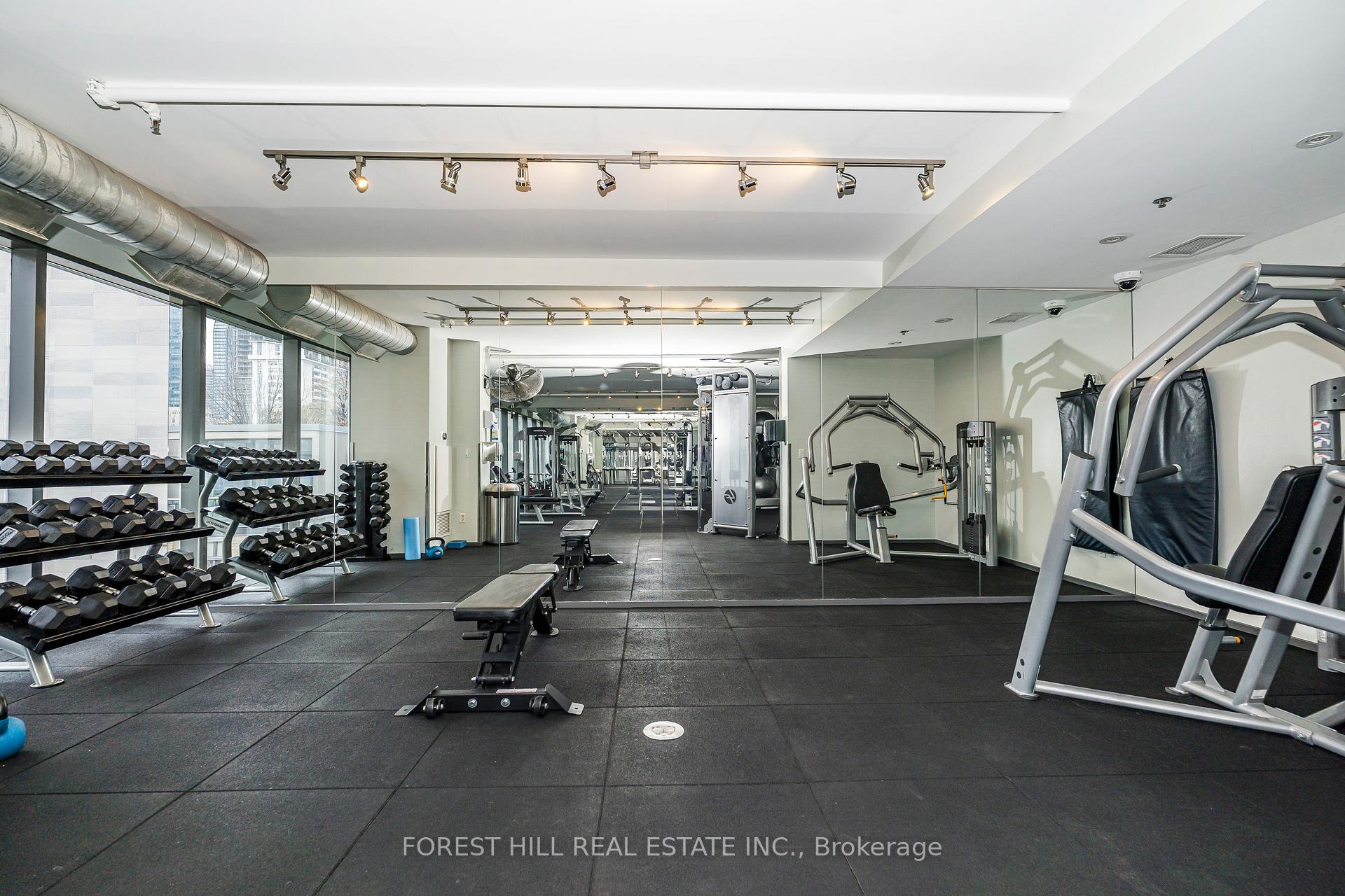 281 Mutual Street 605