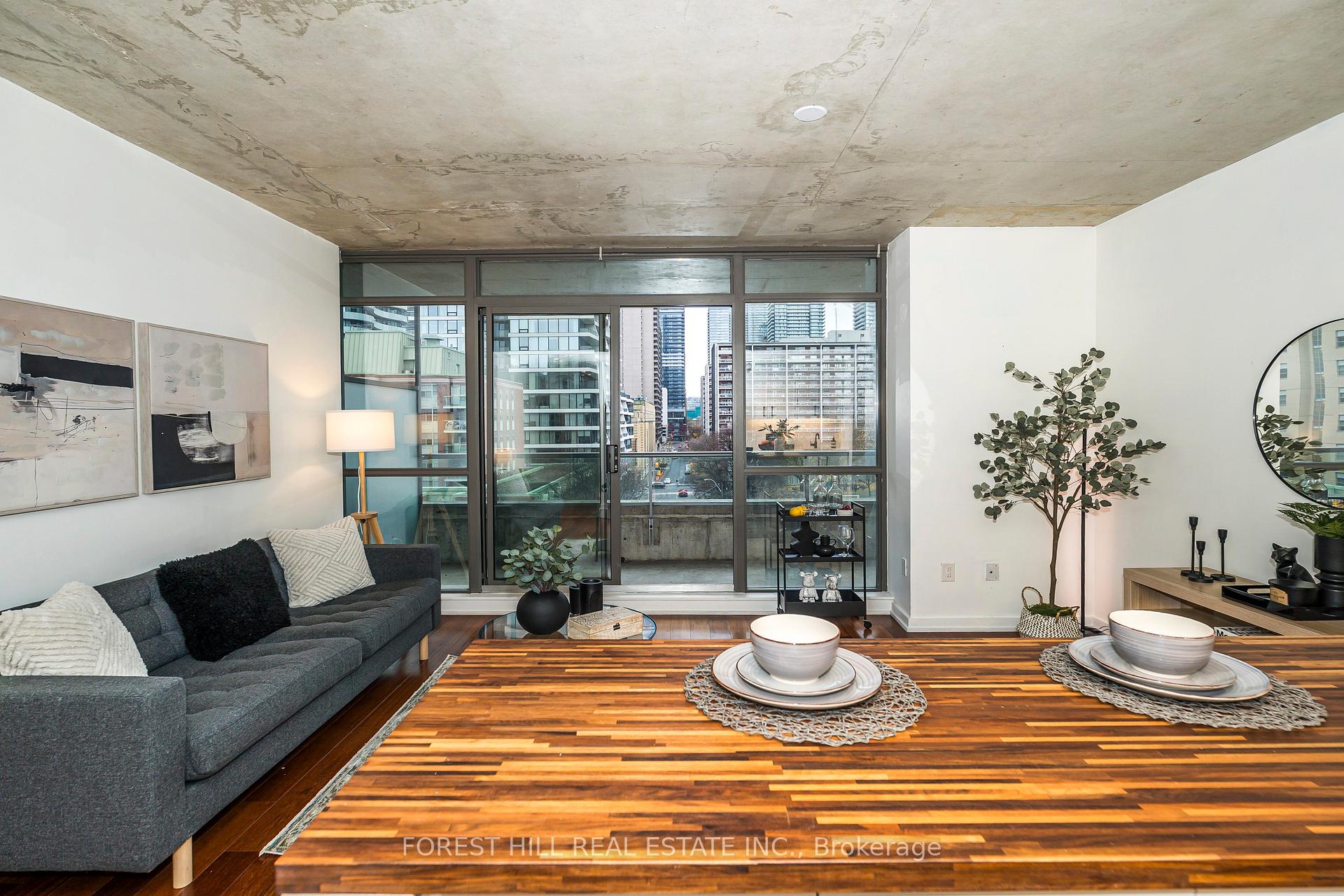 281 Mutual Street 605