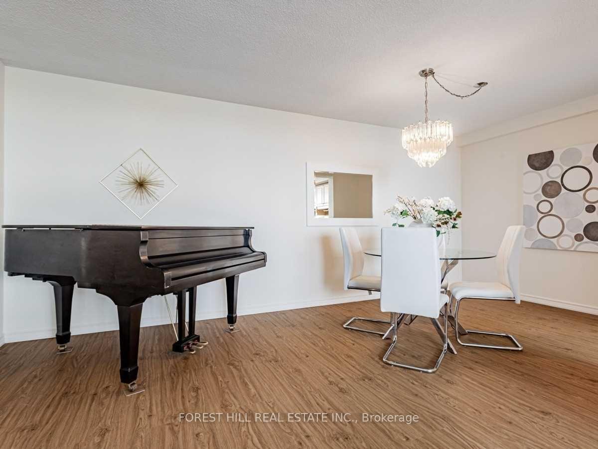 100 Antibes Drive 2004