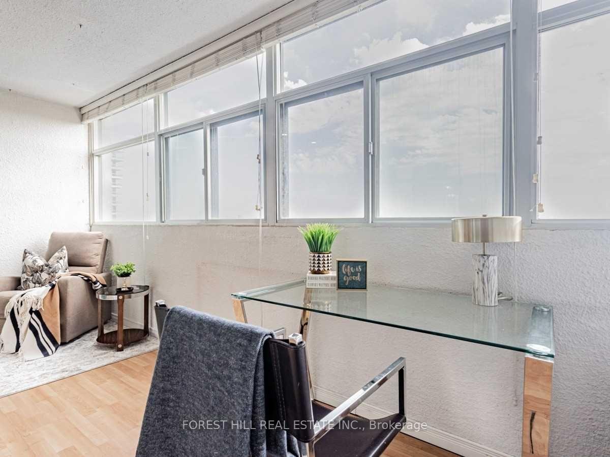 100 Antibes Drive 2004