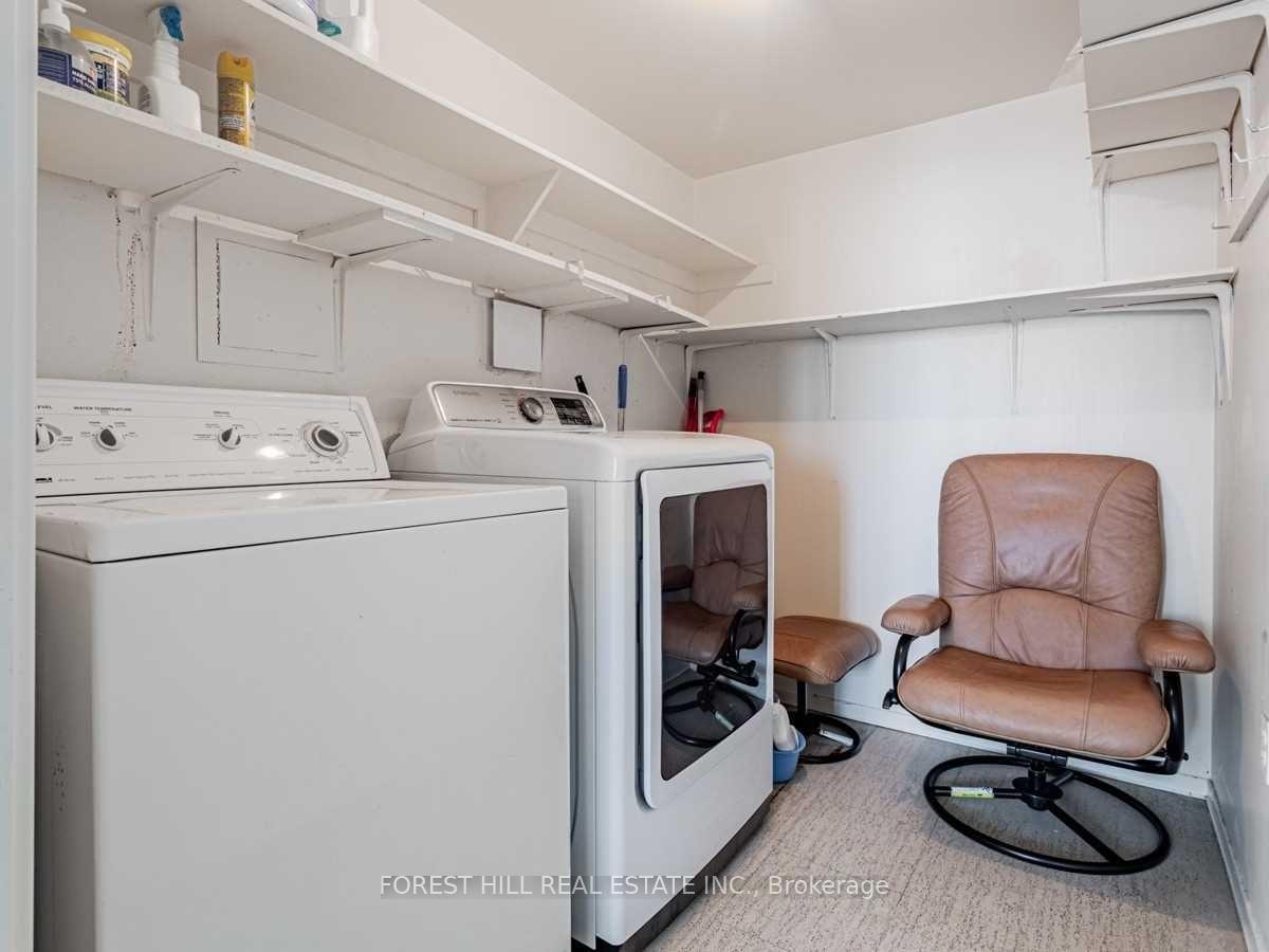 100 Antibes Drive 2004