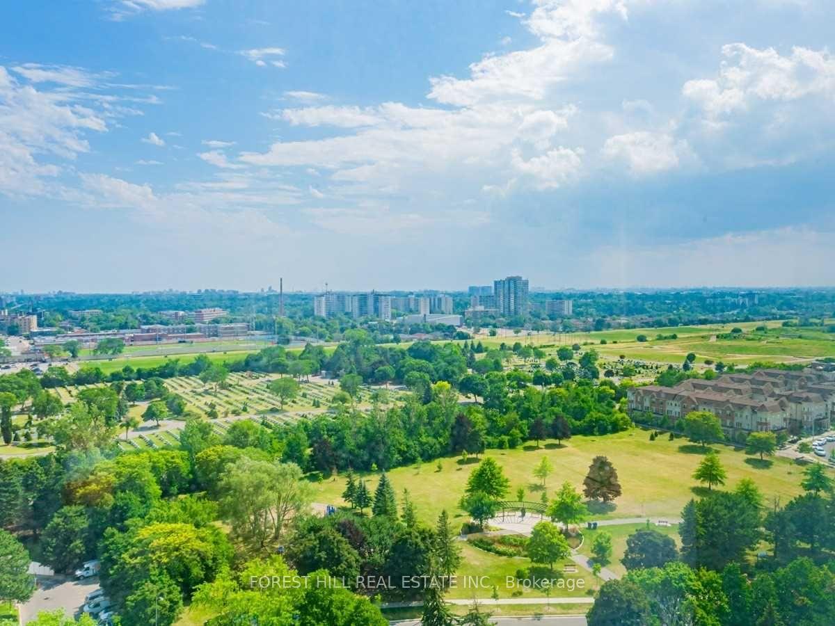 100 Antibes Drive 2004