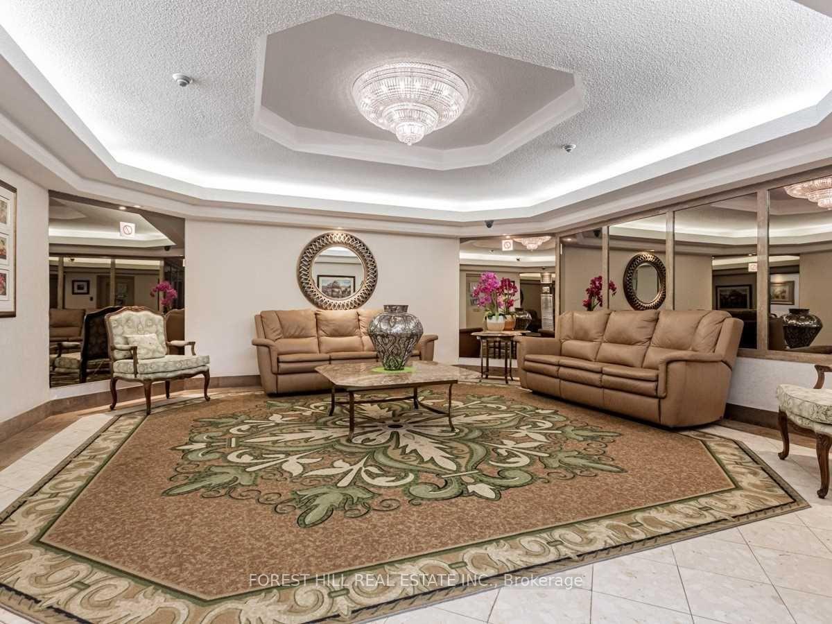 100 Antibes Drive 2004