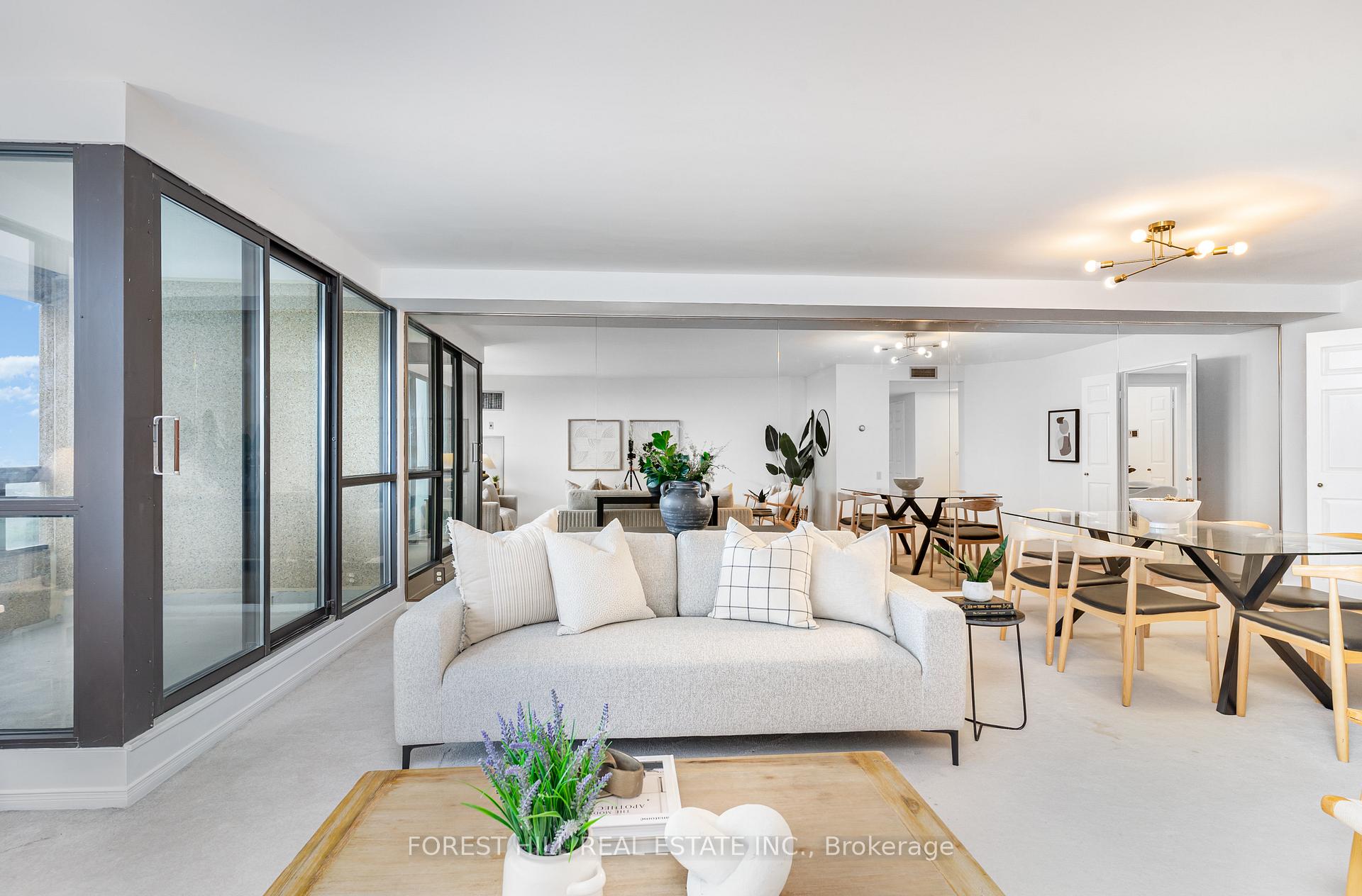 3 Concorde Place 2004