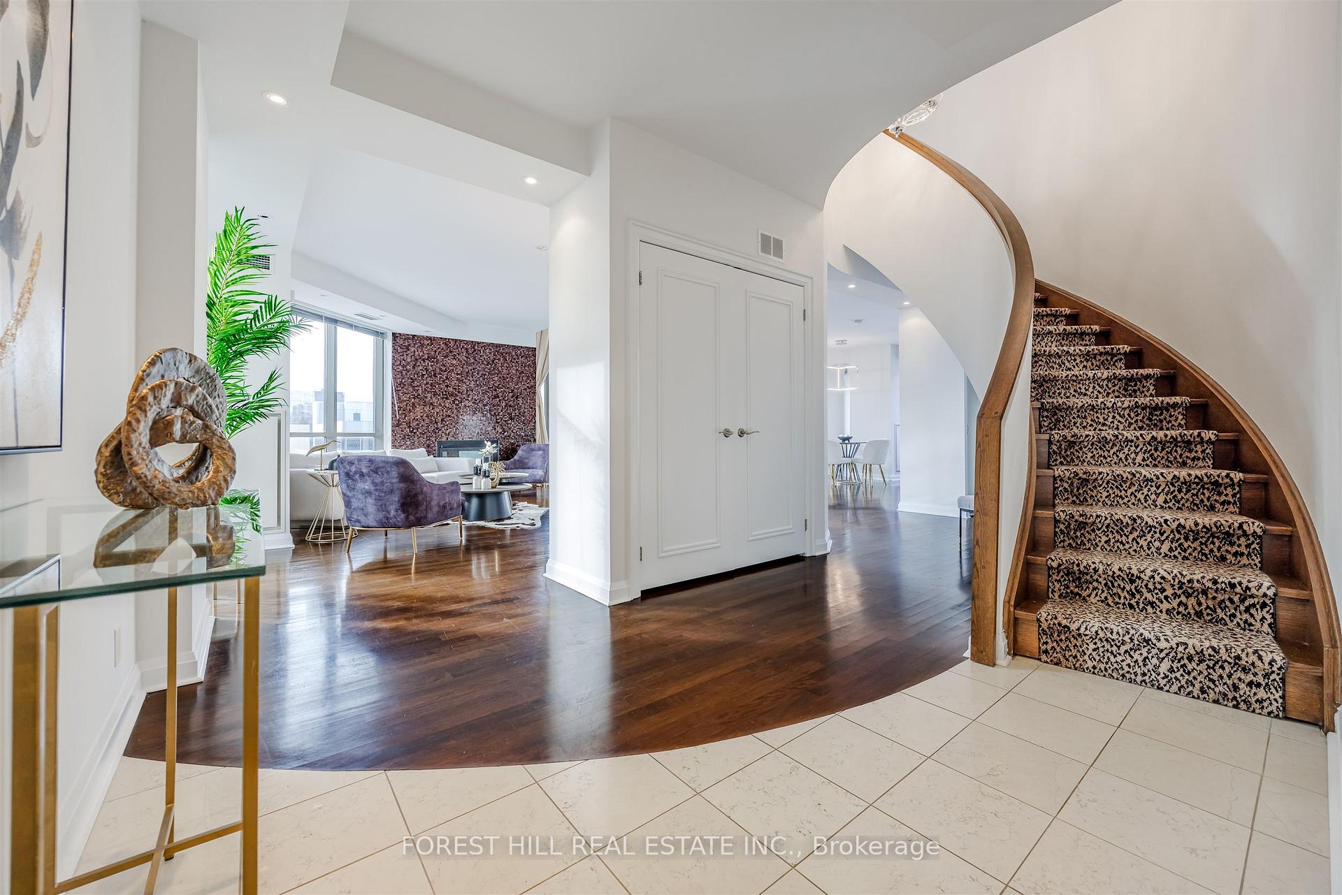 3 McAlpine Street 501