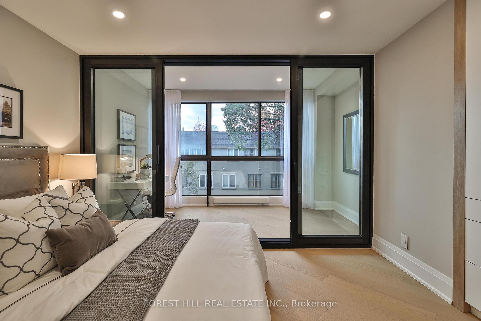 342 Spadina Road 301