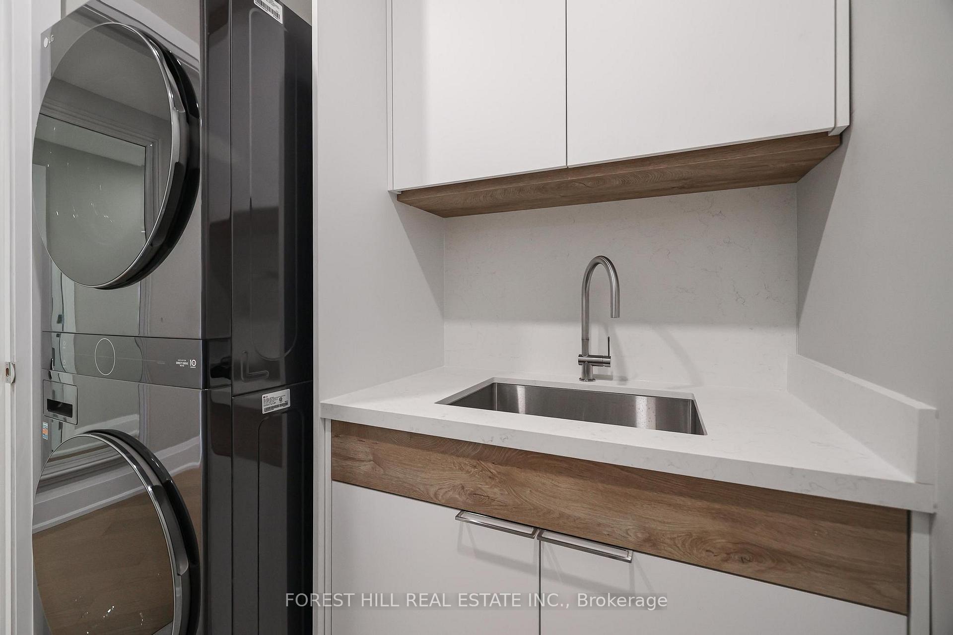 342 Spadina Road 301