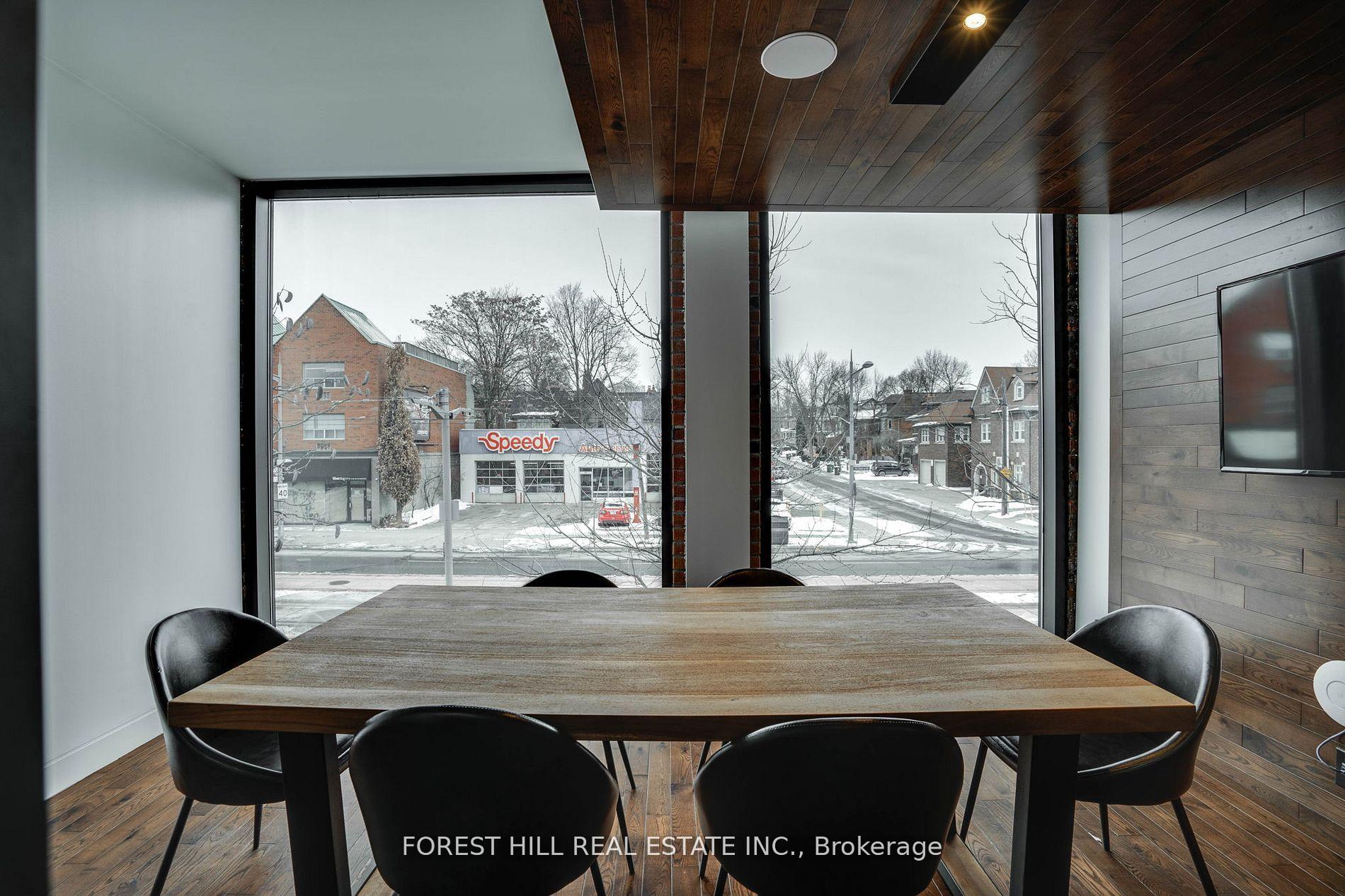 659 St Clair Avenue W