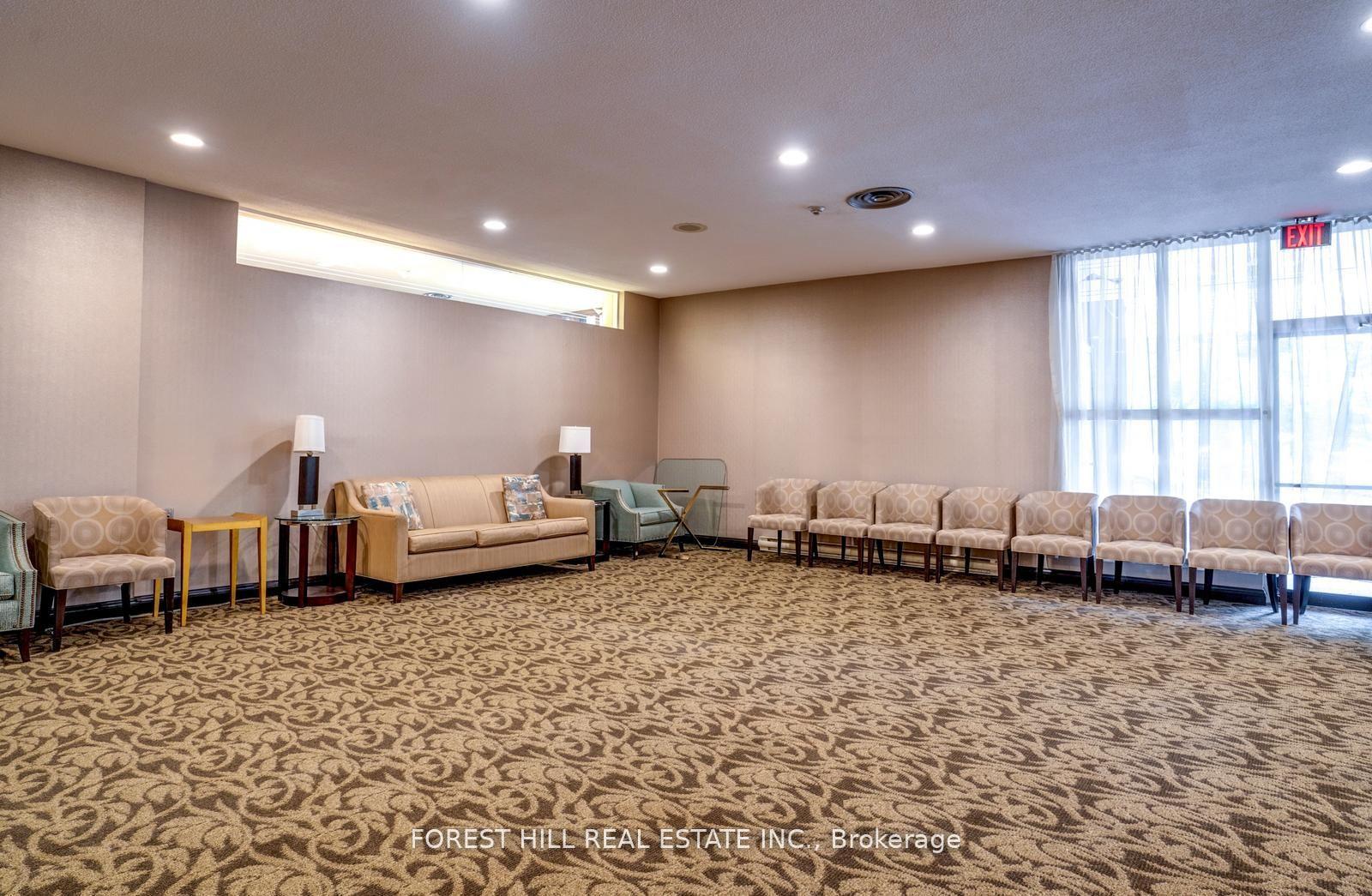 130 Carlton Street 1505