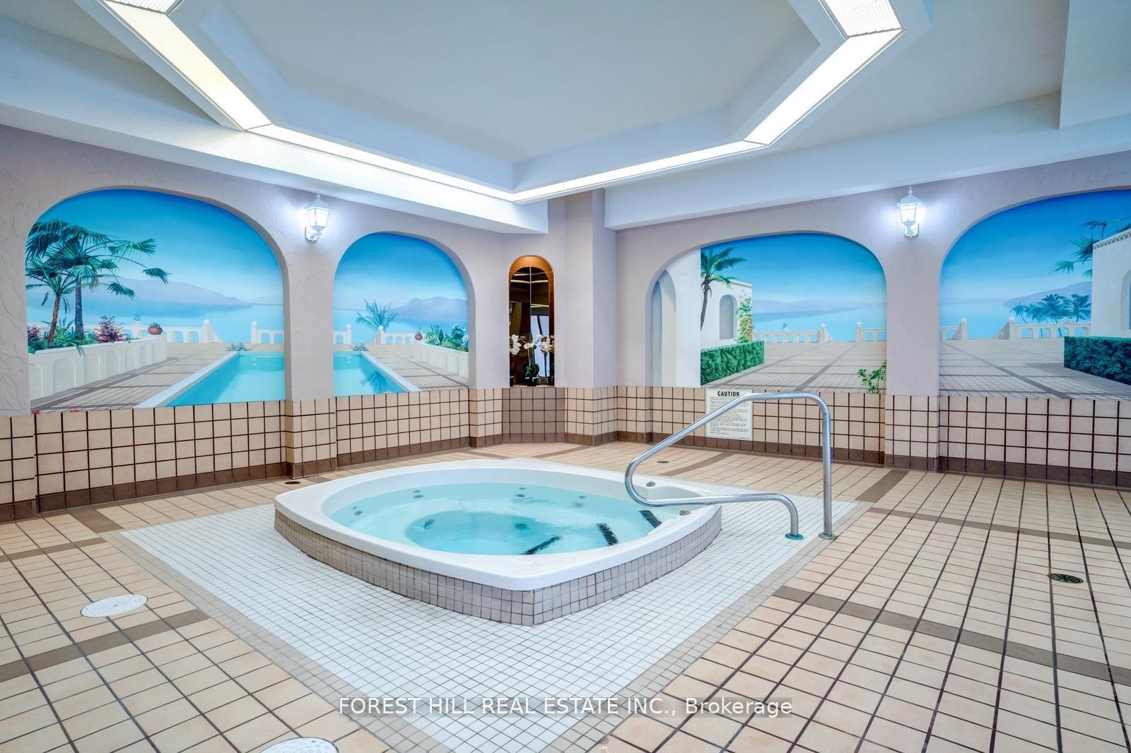 130 Carlton Street 1505