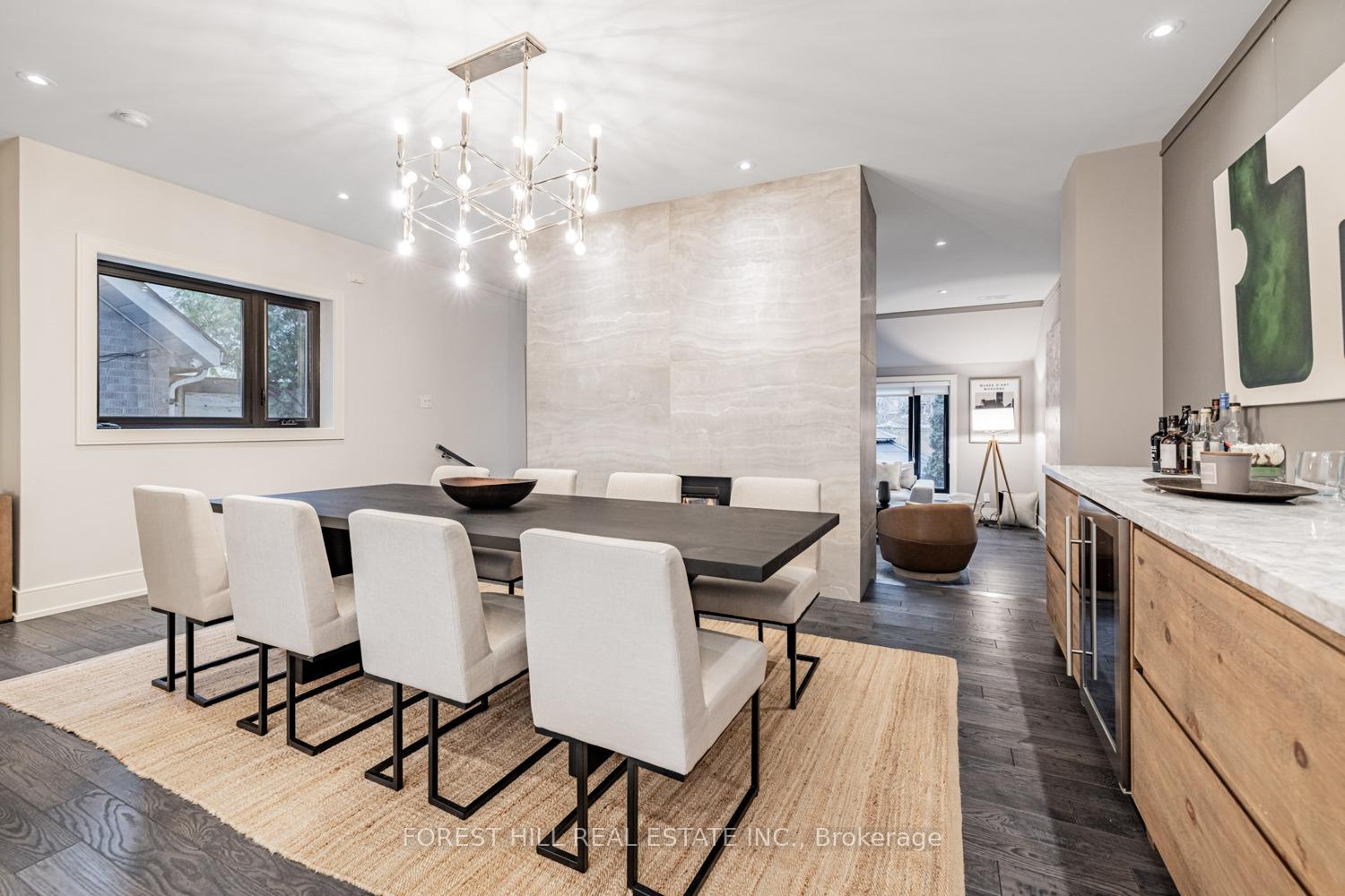 143 Hillsdale Avenue E