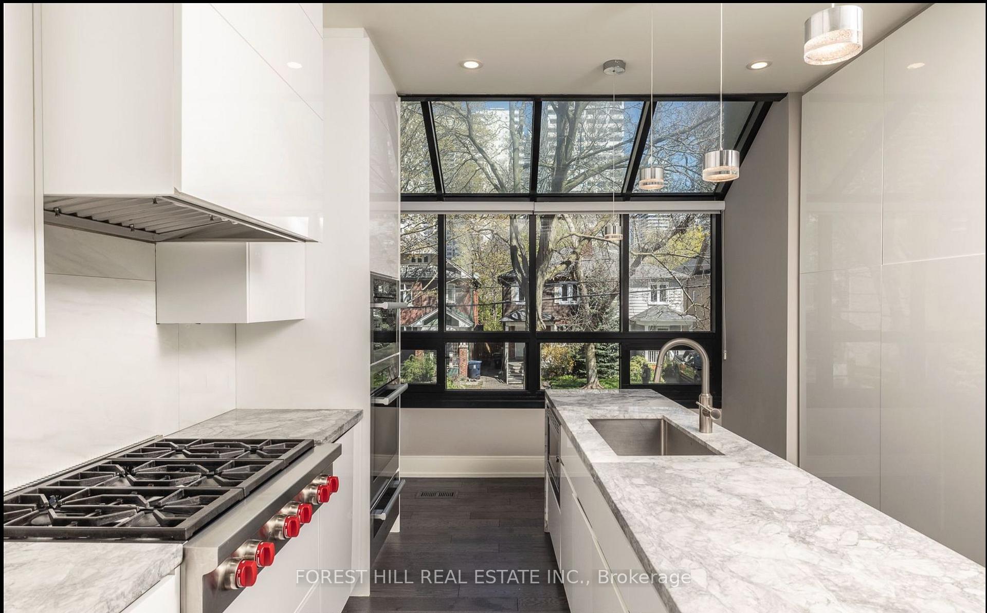 143 Hillsdale Avenue E