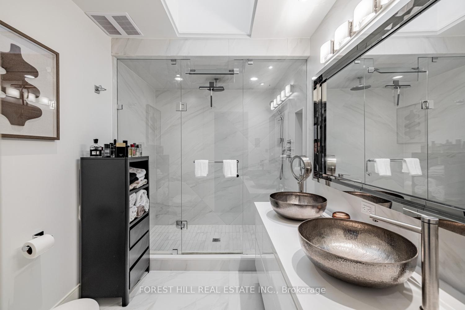 143 Hillsdale Avenue E