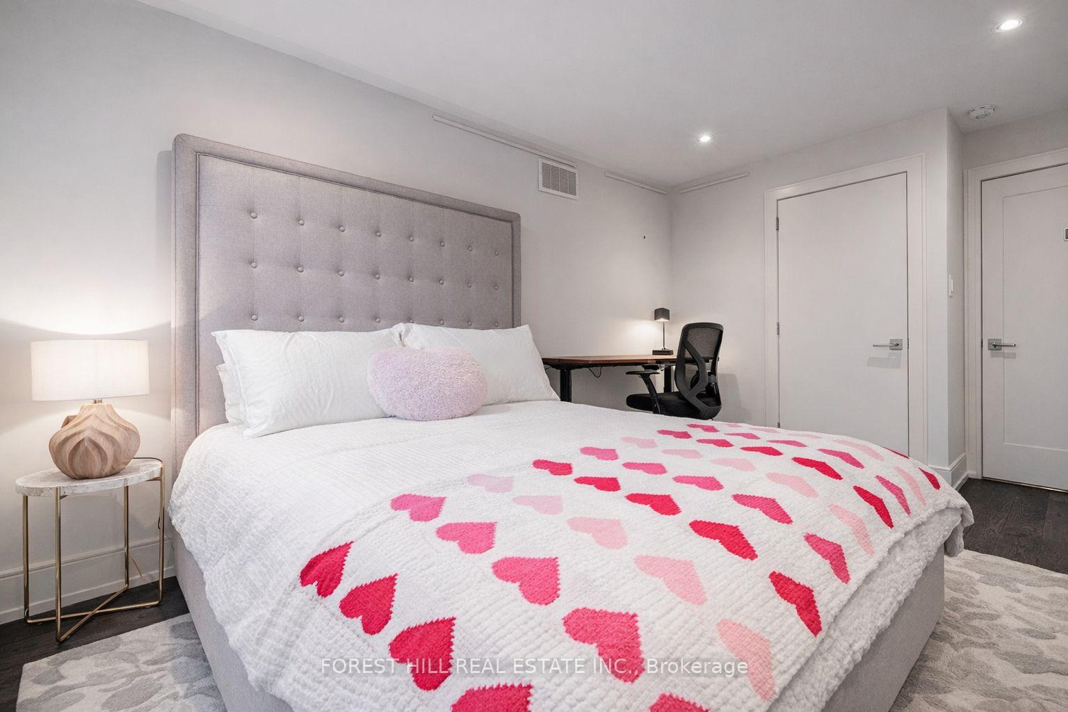 143 Hillsdale Avenue E