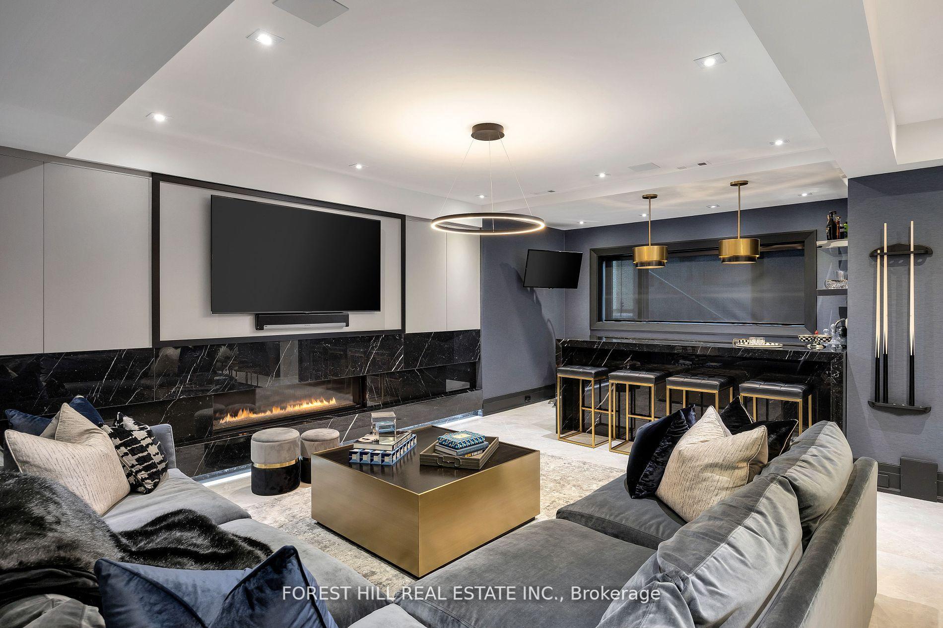 239 Cortleigh Boulevard