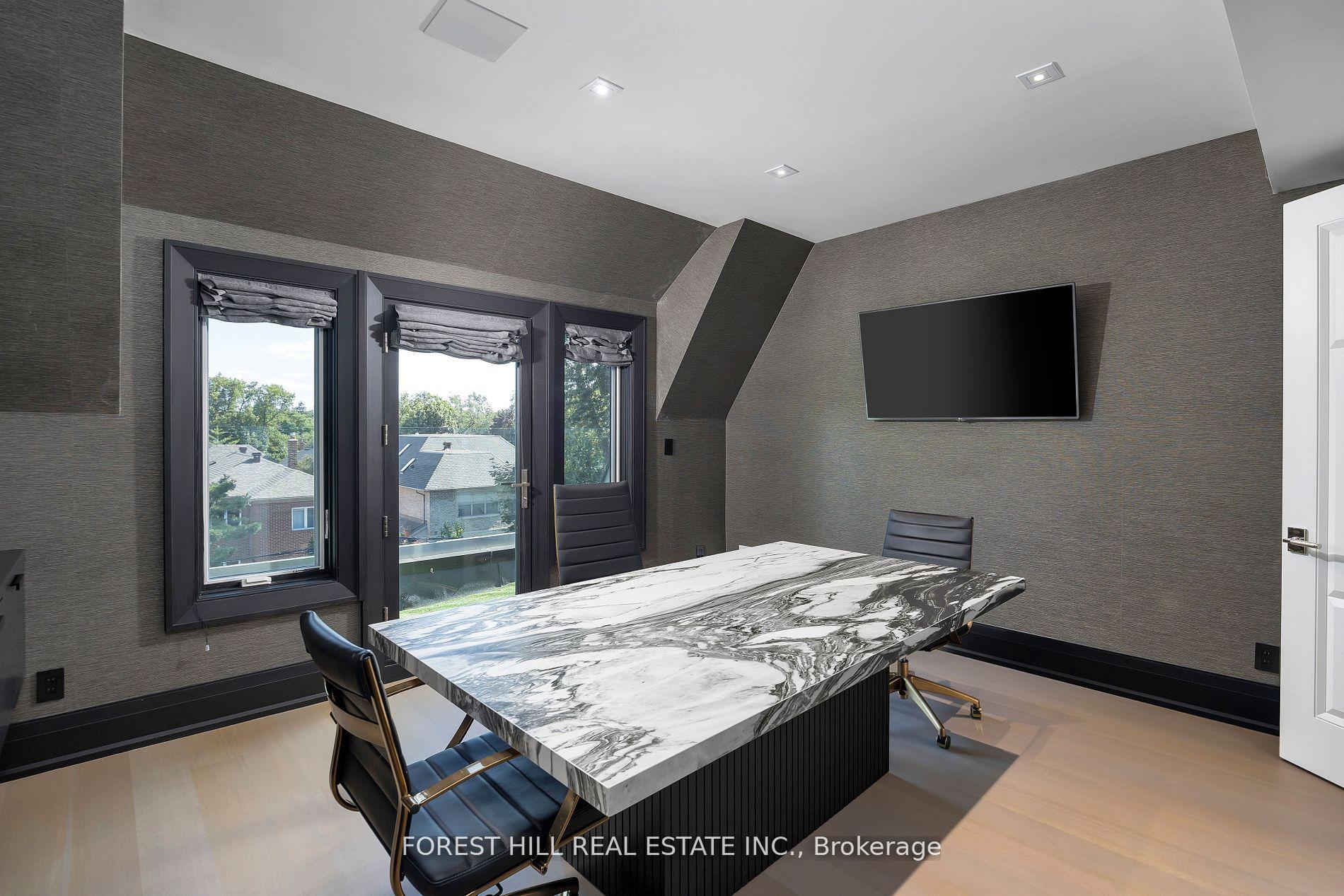 239 Cortleigh Boulevard