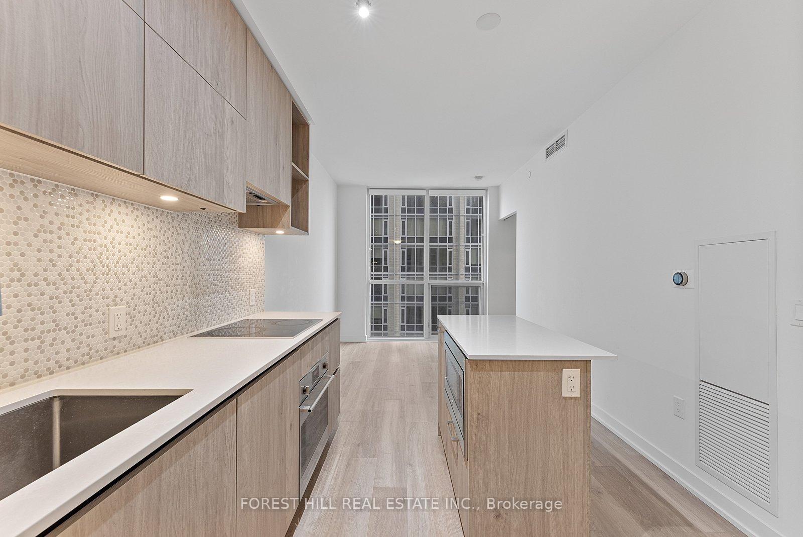 1 Yorkville Avenue 3903