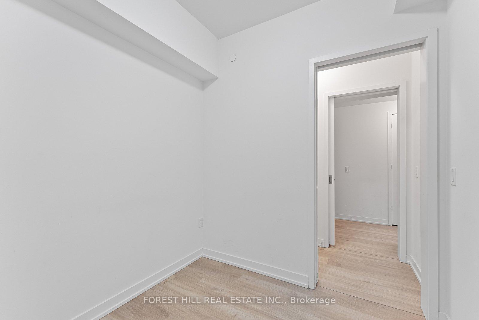 1 Yorkville Avenue 3903