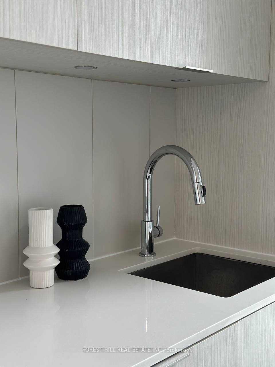 20 Richardson Street 405