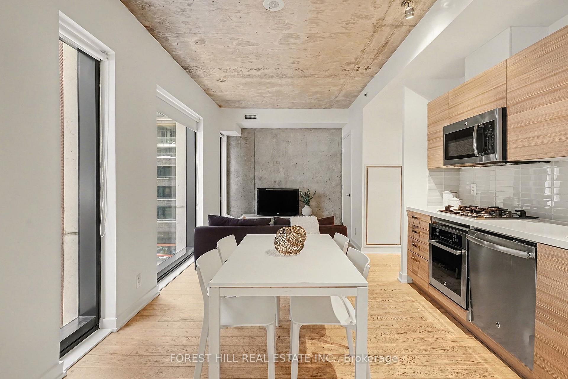 11 Charlotte Street 301