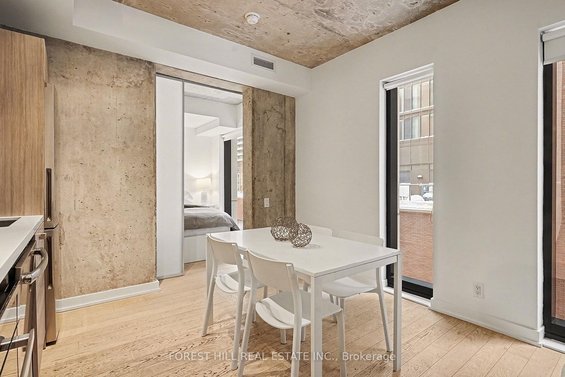 11 Charlotte Street 301