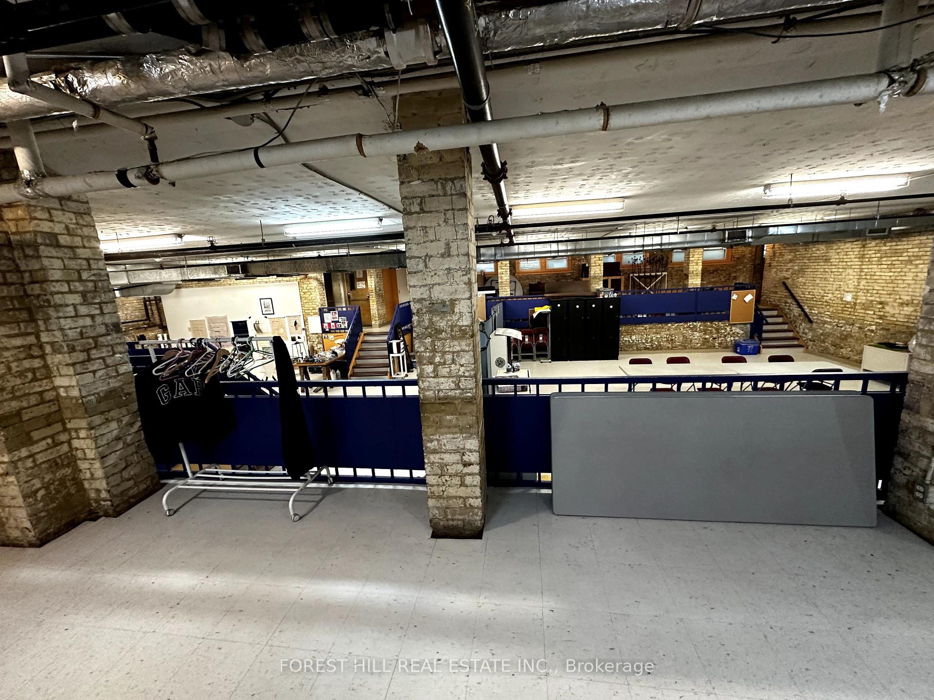 525 Bloor Street E Lower