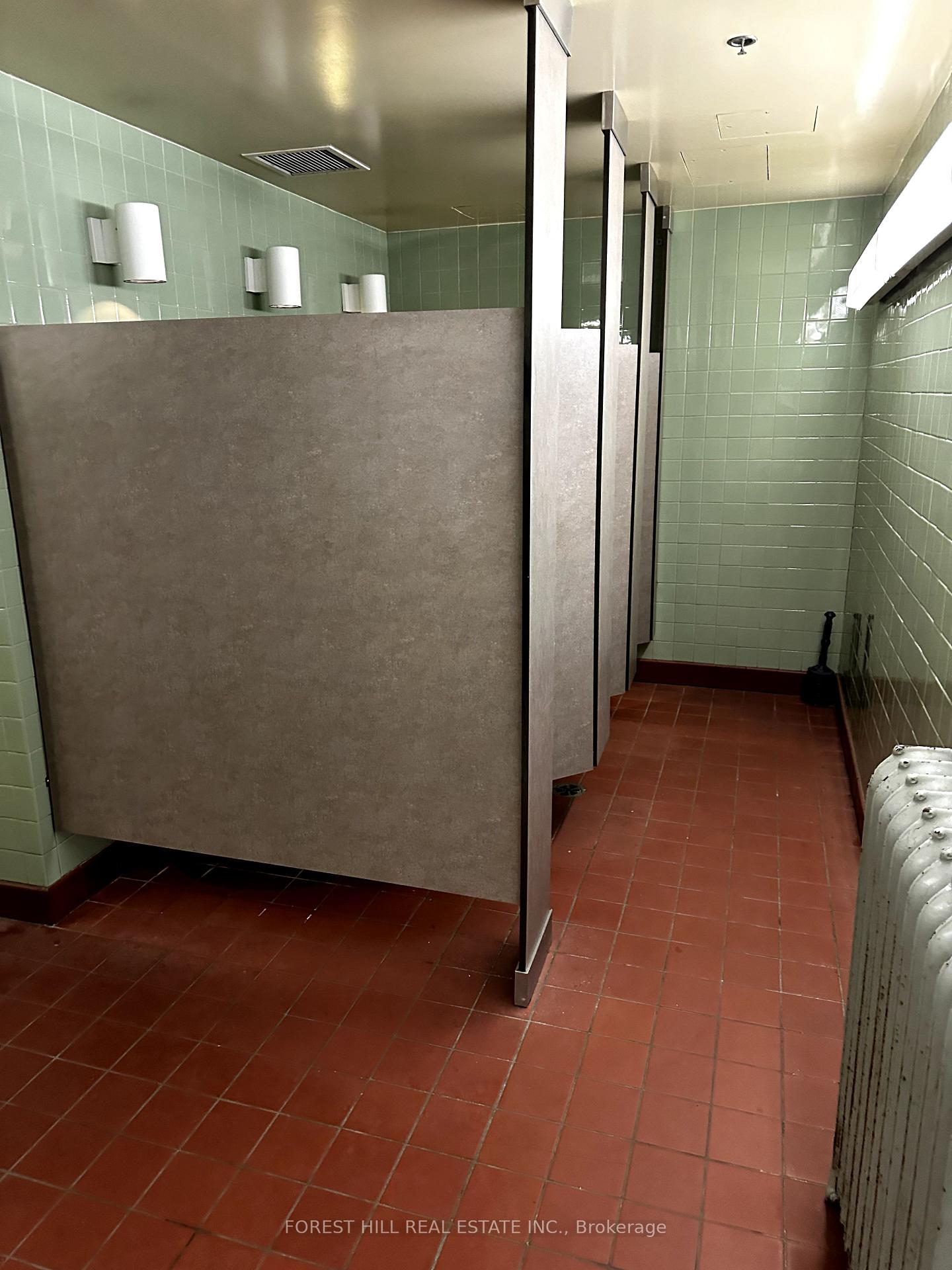 525 Bloor Street E Lower