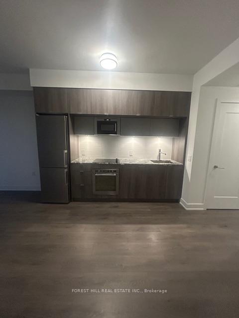 575 Bloor Street E 3501